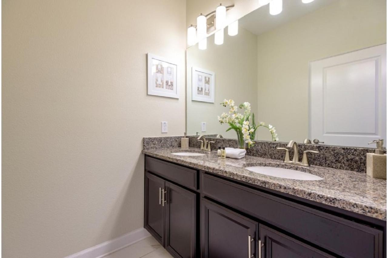 Four-Bedroom Townhome Davenport Dış mekan fotoğraf